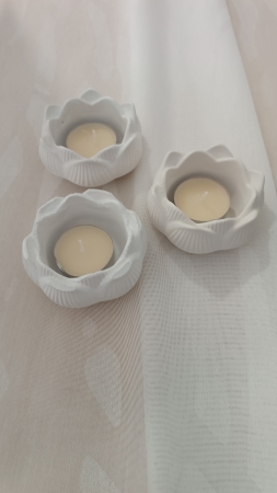 Sv�c�nek na �ajovou sv��ku